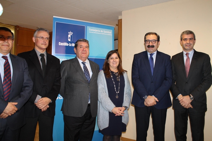 Imagen de Álvaro Gutiérrez en la presentación del nuevo gerente del complejo hospitalario de Toledo