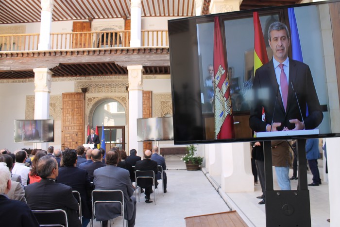 Álvaro Gutiérrez en el Palacio de Fuensalida donde se ha presentado el parque temático de Toledo