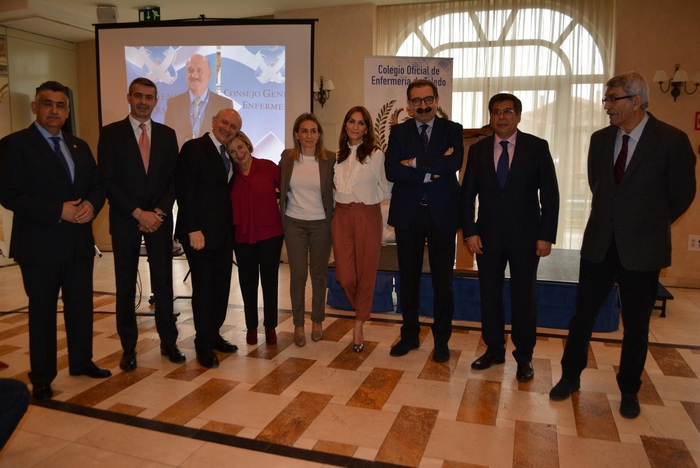 Imagen de Autoridades asistentes al acto de homenaje a Pedro Añó