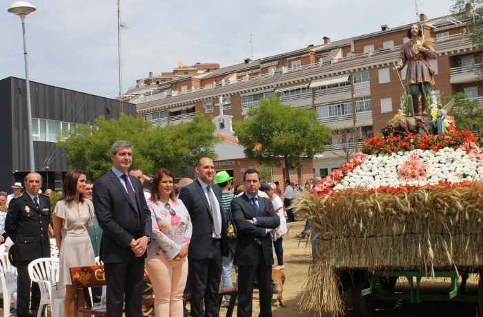 Imagen de Asistiendo a la Misa de campaña