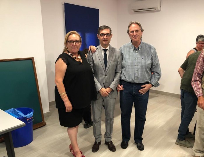 Fernando Muñoz y Cristina del Álamo en la inauguración del edificio multiusos de Villamiel