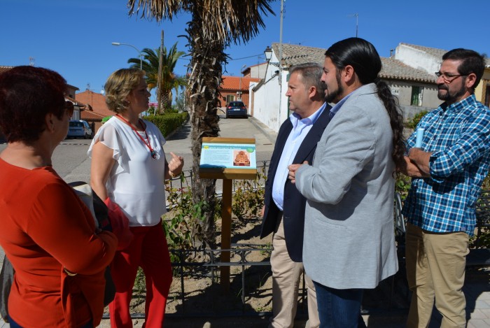 Visita a la señalética de las rutas de los senderos