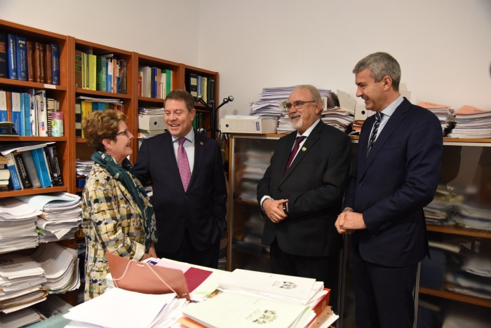 Imagen de Álvaro Gutiérrez en la visita al Ayuntamiento de Ocaña