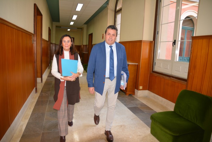 Imagen de Pablo Barroso y María José Pérez antes de la rueda de prensa
