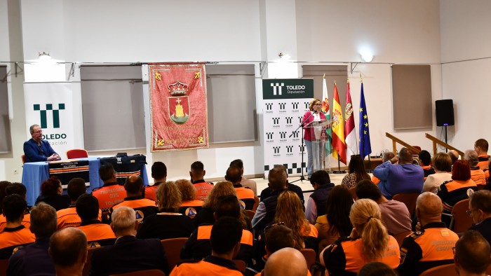 Imagen de 16042026 Entrega de equipaciones a voluntarios de Protección Civil 3