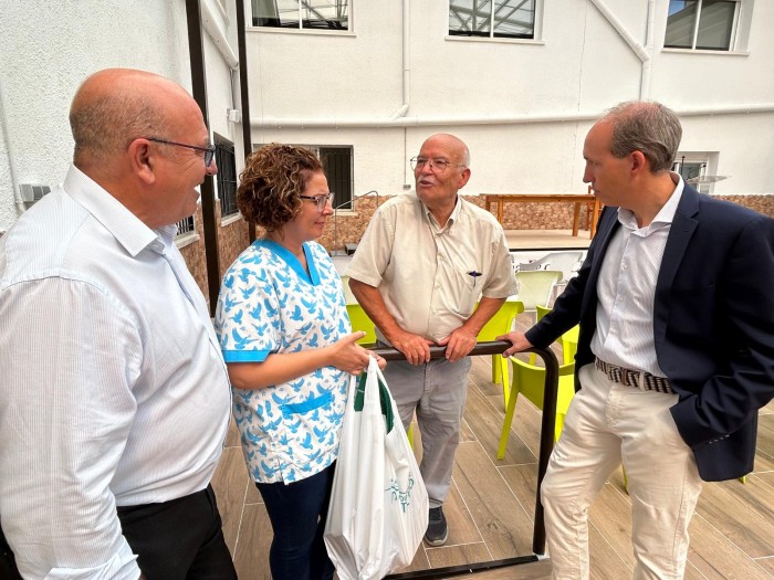 Imagen de Visita a la residencia de ancianos Fe del Castillo en Quismondo