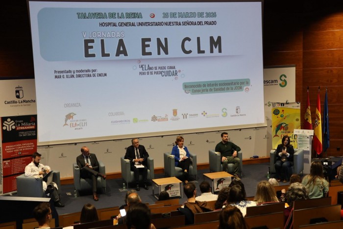 Imagen de Cedillo en la inauguración de la jornada de ELA en Talavera