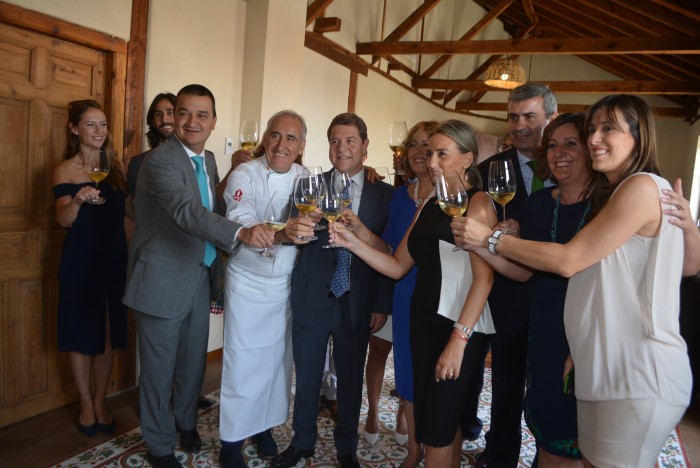 Los asistentes a la inauguración del hotel de Adolfo Muñoz en Toledo