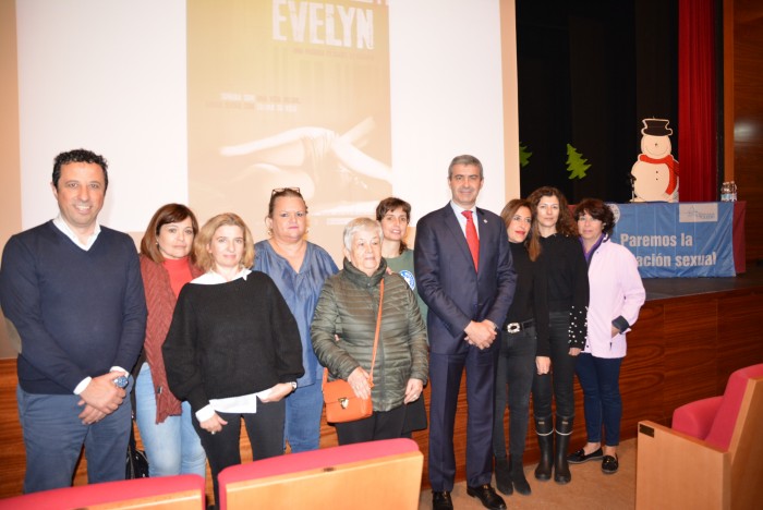 Imagen de Álvaro Gutiérrez en el cine fórum celebrado en Escalona