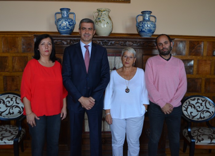 Imagen de Álvaro Gutiérrez foto Espinoso Rey reunión nuevo gobierno