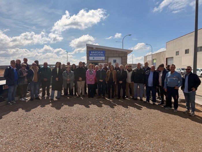 Imagen de Cedillo inaugura la báscula municipal de Madridejos