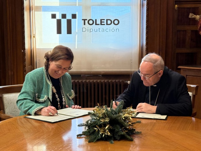 Imagen de Cedillo y Cerro firman el convenio en Diputación