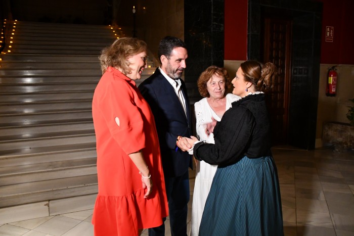 Imagen de 14092024 Romera, De Frutos y concejal Cultura con actriz Noche Patrimonio Diputación