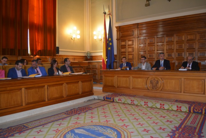 Imagen de Momento del Pleno Extraordinario de la Diputación de Toledo presidido por Álvaro Gutiérrez