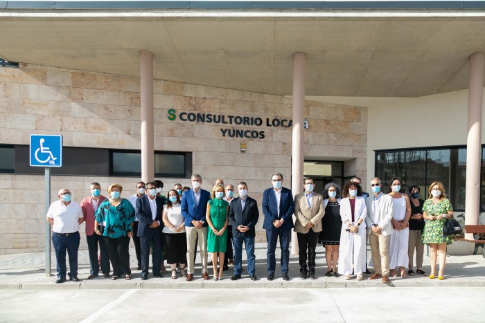 Álvaro Gutiérrez en la inauguración del consultorio de Yuncos