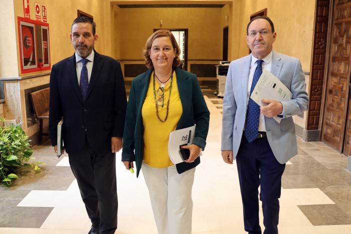 30092025 La presidenta Cedillo momentos antes del pleno