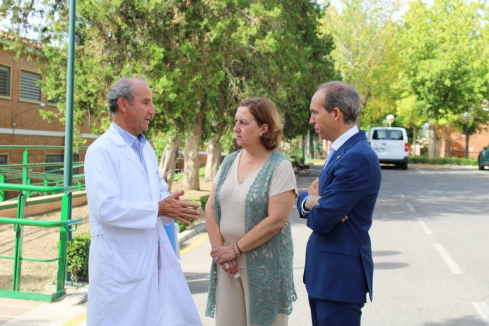 Imagen de La presidenta visita el Complejo sociosanitario