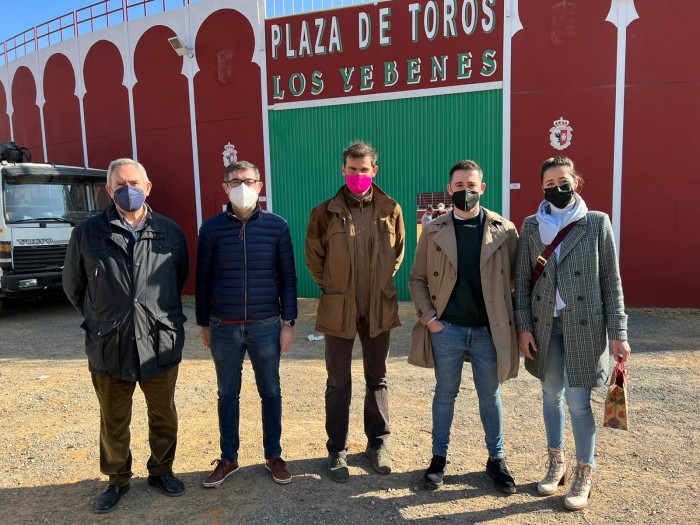 Fernando Muñoz con el Jesús Pérez, Eugenio de Mora, Alicia Martín y José Antonio Ruiz