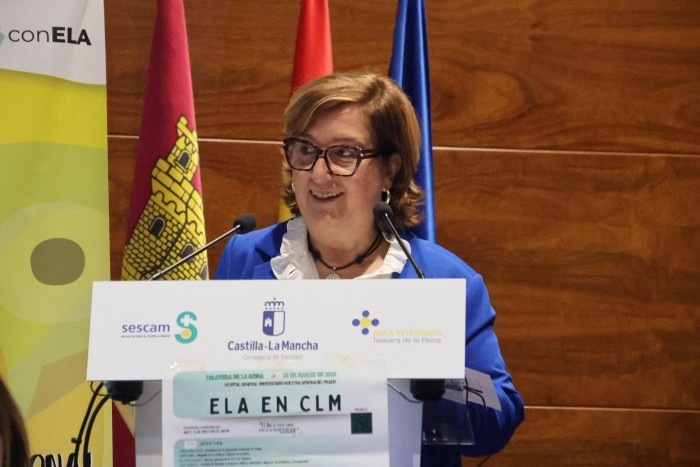 Imagen de Cedillo en la inauguración de la jornada de ELA en Talavera