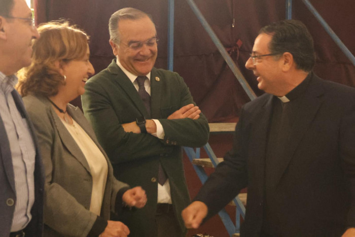 Visitando las obras