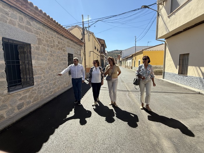Imagen de 01102025 La presidenta Cedillo visitó las calles pavimentadas 2