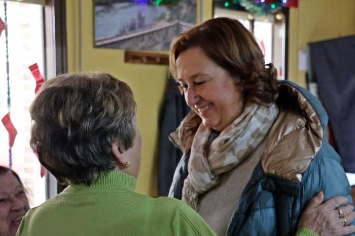 08012026 Cedillo visita la residencia de El Carpio de Tajo 1