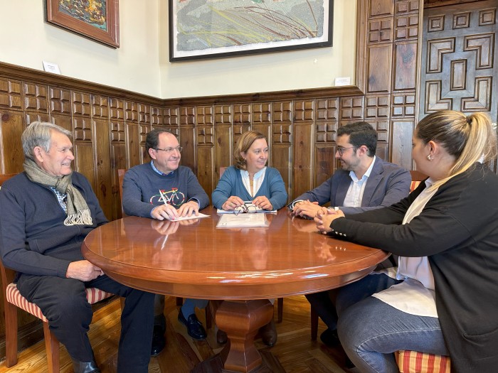 Imagen de Concepción Cedillo y Gonzalo García alcalde de Layos