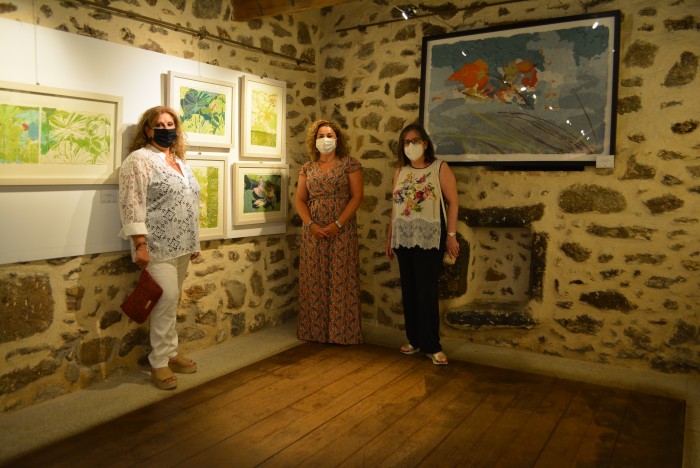 Imagen de Cristina Cebas, con Gema Climent y Gema Calderón en la exposición