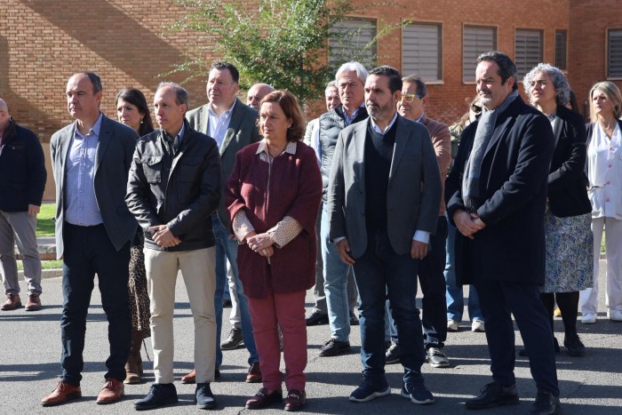 Presidenta y diputados en el acto