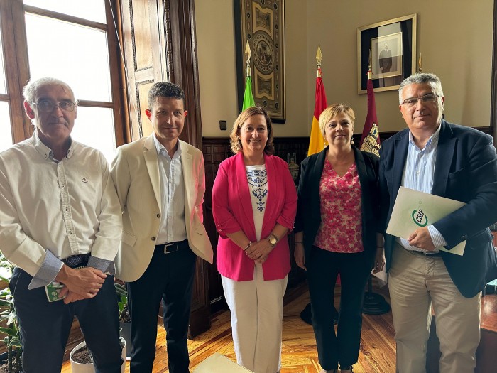 Imagen de La presidenta recibe a la nueva Ejecutiva de CSIF