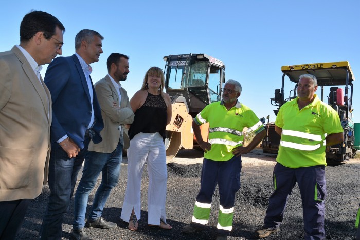 Imagen de Charlando con los trabajadores