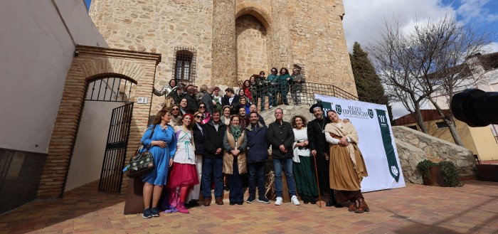 Cedillo y Romera en el castillo de Manzaneque (Archivo)