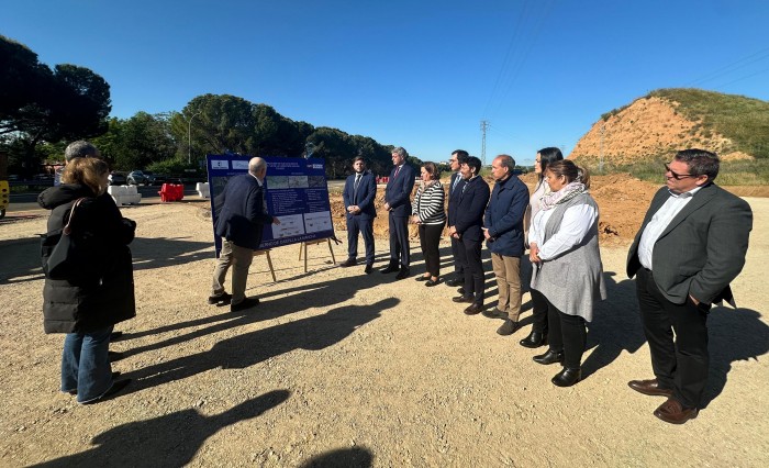 Imagen de Recibiendo explicaciones sobre el proyecto