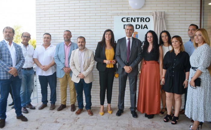 Imagen de En la inauguración del centro de día