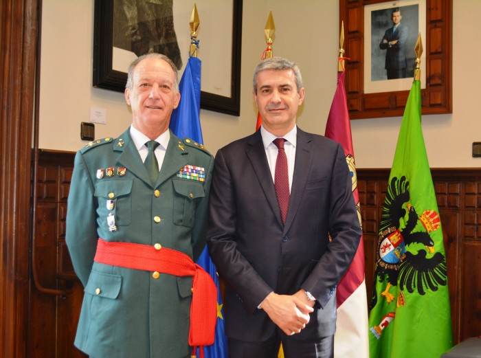 Álvaro Gutiérrez recibe al general Francisco Esteban Pérez