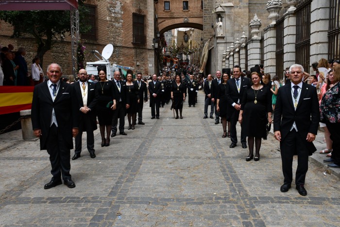 El equipo de Gobierno durante la procesión
