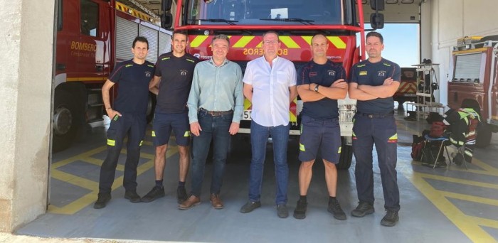 Imagen de Juan Carlos Sánchez visita parques de bomberos