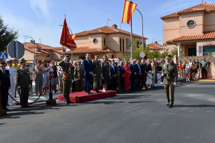 20092025 Cedillo homenaje bandera Argés 2