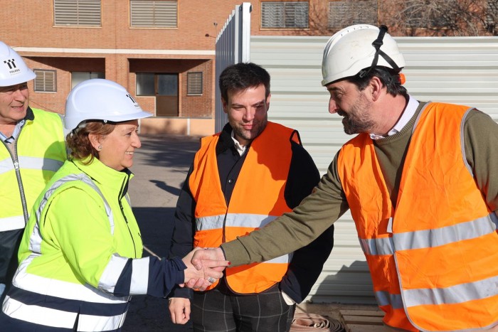  Cedillo supervisando las obras de demolición