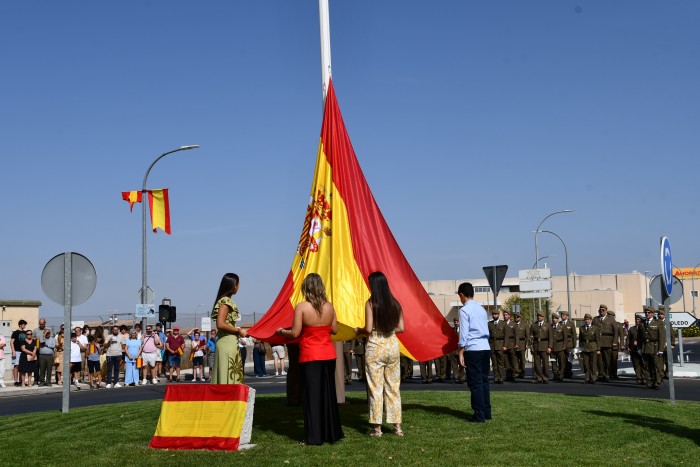 Imagen de 20092025 Cedillo homenaje bandera Argés 5