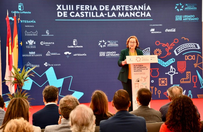 Imagen de Cedillo en la inauguración de Farcama