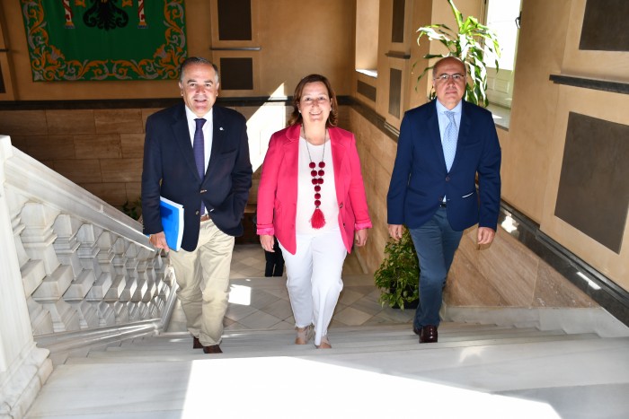 Imagen de Cedillo y Gregorio camino de la reunión