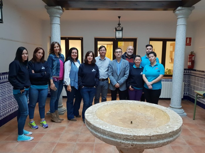 Imagen de Participantes del taller de Empleo de Nambroca con Fernando Muñoz y Victos Botica