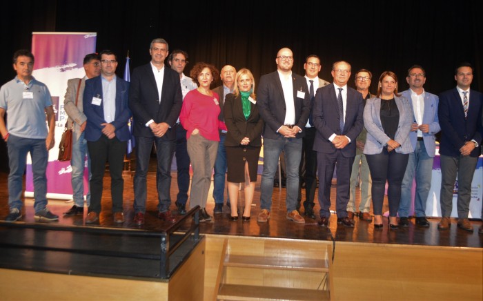 Imagen de Álvaro Gutiérrez con los nuevos miembros de la FEMP de Castilla-La Mancha