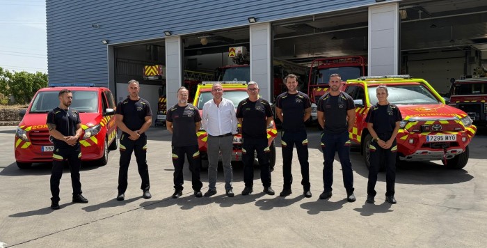 13082025 Juan Carlos Sánchez entrega nuevos vehículos bomberos
