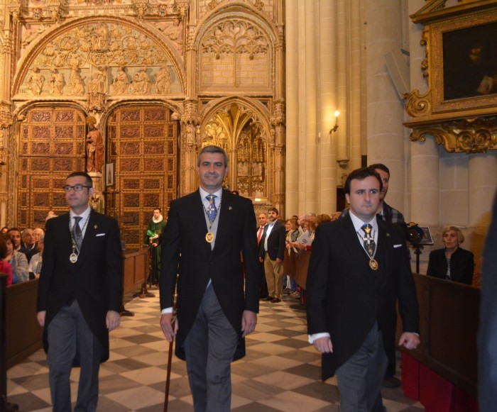 Imagen de Álvaro Gutiérrez, Fernando Muñoz y Ángel Luengo asisten a la misa del Corpus de Toledo