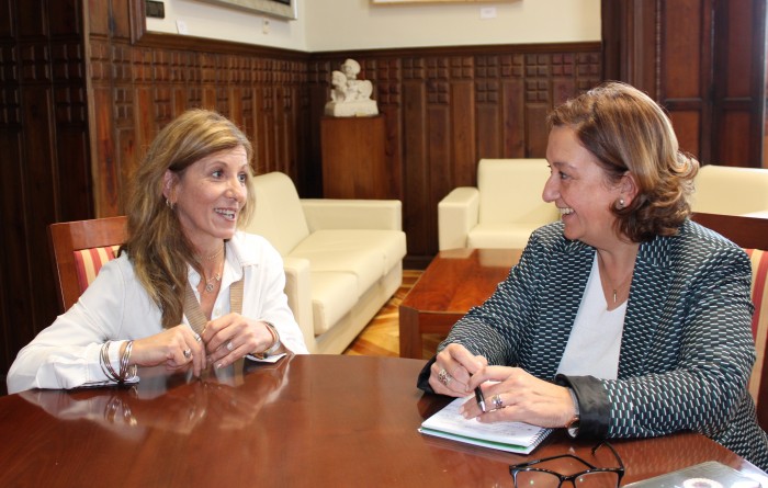 Imagen de Cedillo reunión con alcaldesa de Ontígola