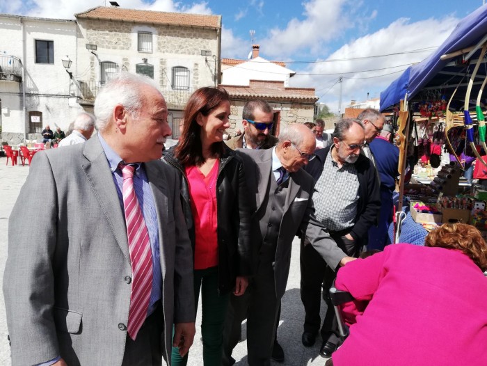 Imagen de La diputada de Agricultura y Medioa Ambiente en Pelahustán