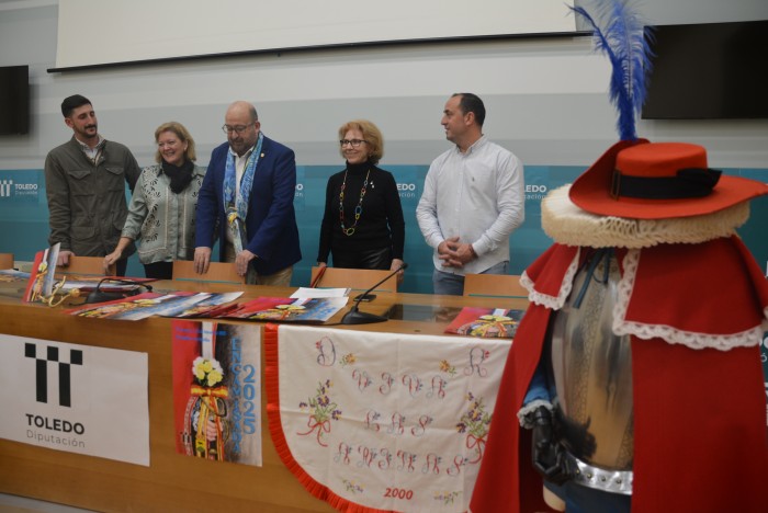 Imagen de Presentación en Diputación de La Encamisada de Menasalbas