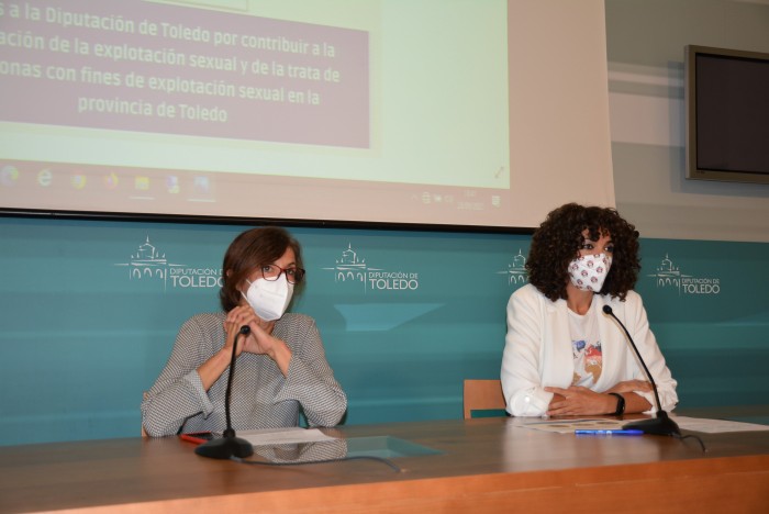 Imagen de Un momento de la rueda de prensa para informar de la colaboración de Diputación y Médicos del Mundo